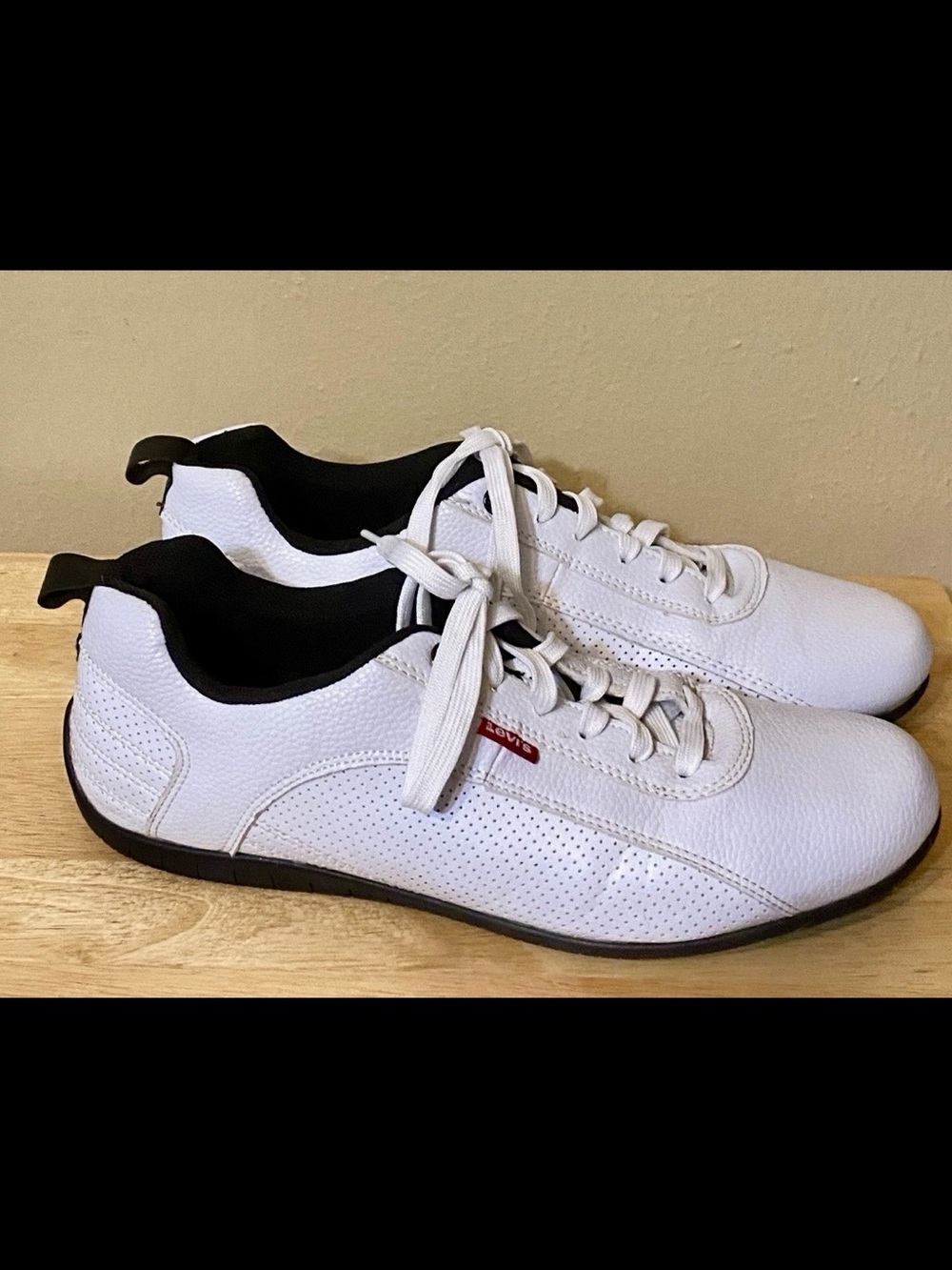 •LEVI’S• Men’s White Comfort Sneakers #51884702W >> Size 13 NIB